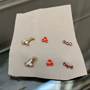 Free People multi earring set.